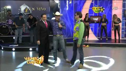Patricio canta en Volumen 4