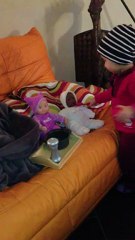 je donne à manger à mes bébés!