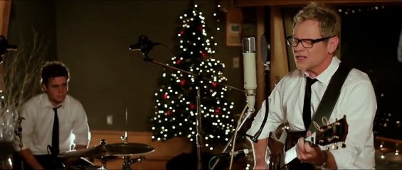 STEVEN CURTIS CHAPMAN( Christmas Time Again) (Acoustic Performance)