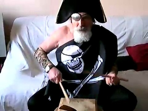 PIRATE DES CARAÏBES - CLEMATRIX J'IRAI JOUER CHEZ VOUS