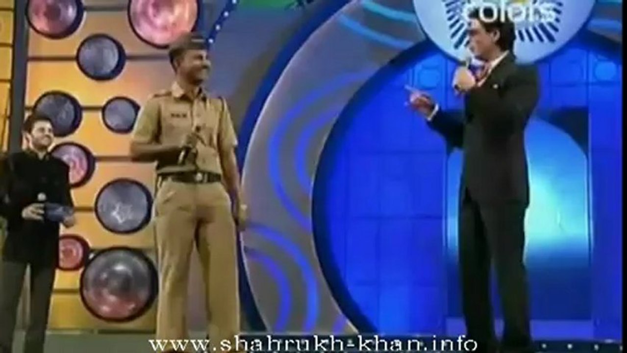 Shah Rukh Khan @iamsrk - Mumbai Police Show 2012