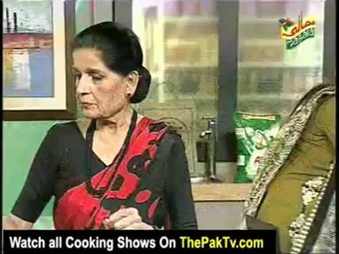 Handi With Zubaida Tariq By Masala Tv - 26th December 2012 - Part 1