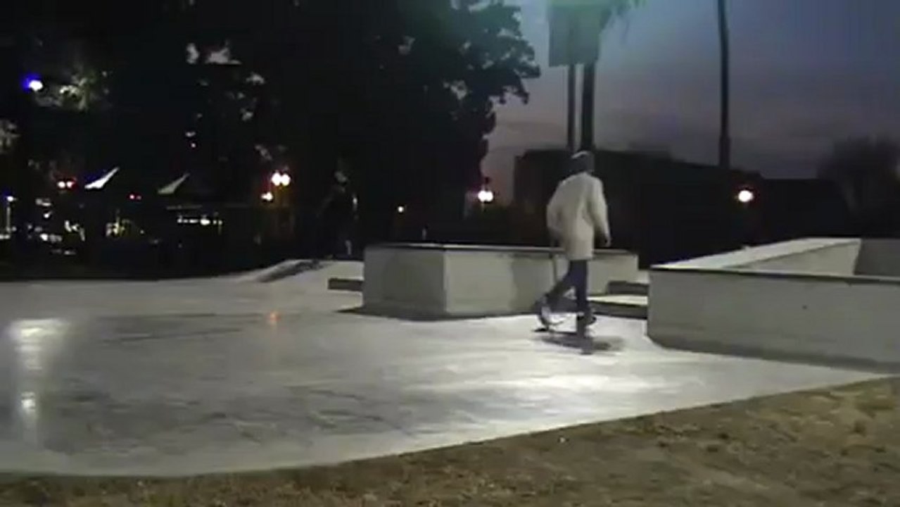 Ollie Grass Gap @ Selma Skatepark back to back