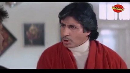 Hum: (Dramatic Scene)   Rajnikanth, Amitabh Bachchan, Govinda15