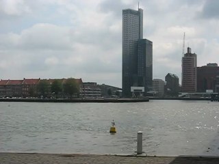 Rotterdam, Pays-Bas : au bord de l'eau...