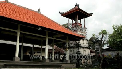 Indonesia-bali-Canggu beachtemple.mov