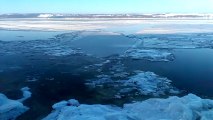 Marée montante dans le Saint-Laurent gelé - Décembre 2012