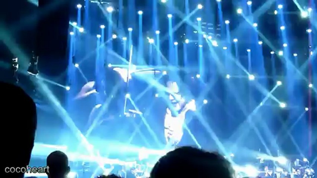 22 Mick Hucknall (Simply Red) feat. Naturally 7 & Jupiter Jones - That's how strong my love is - Aida Night Of The Proms - Oberhausen, 23.12.2012