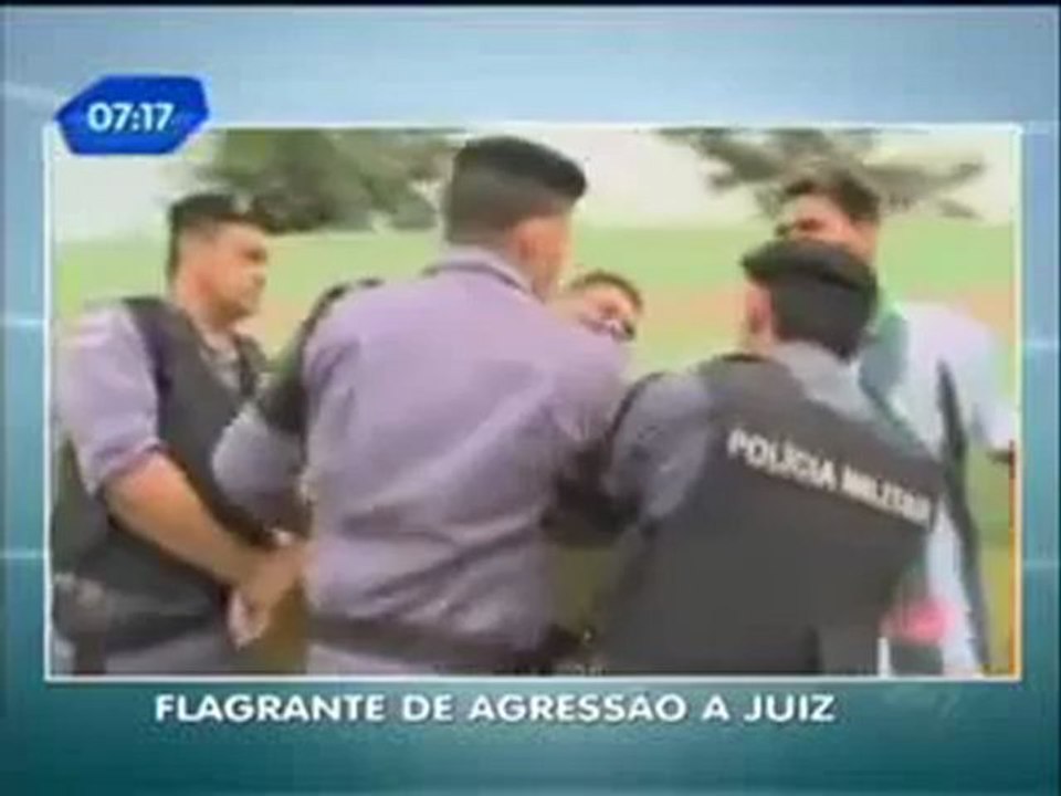 Ποδοσφαιριστής επιτέθηκε στην διαιτητή και συνελήφθη