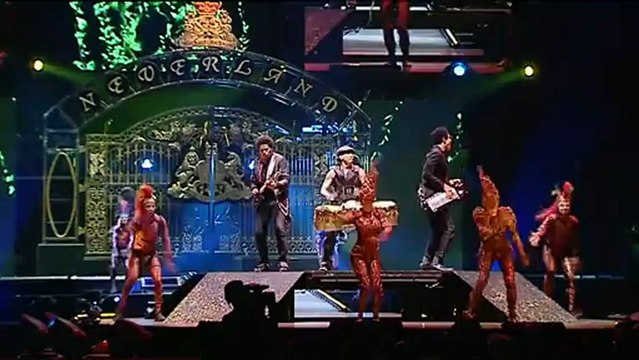 Michael Jackson entre música y acrobacias