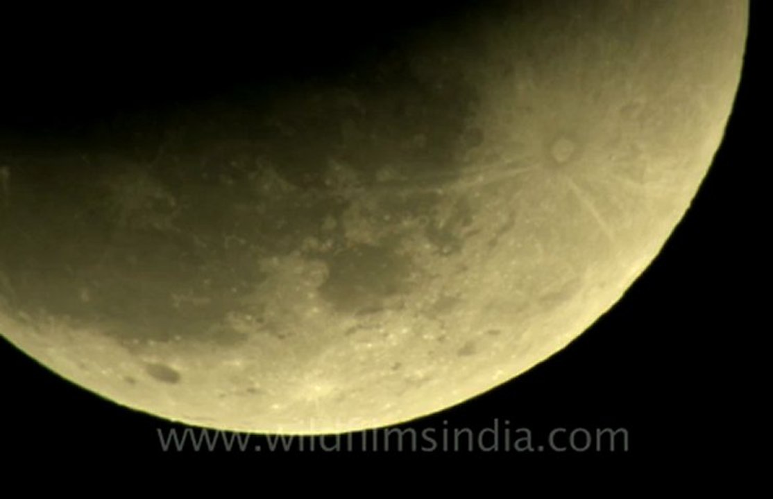 Lunar eclipse-2.mov
