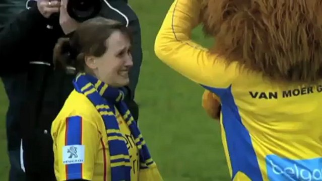 Jupiler League: Heiratsantrag des Maskottchens - Genk weiter sieglos