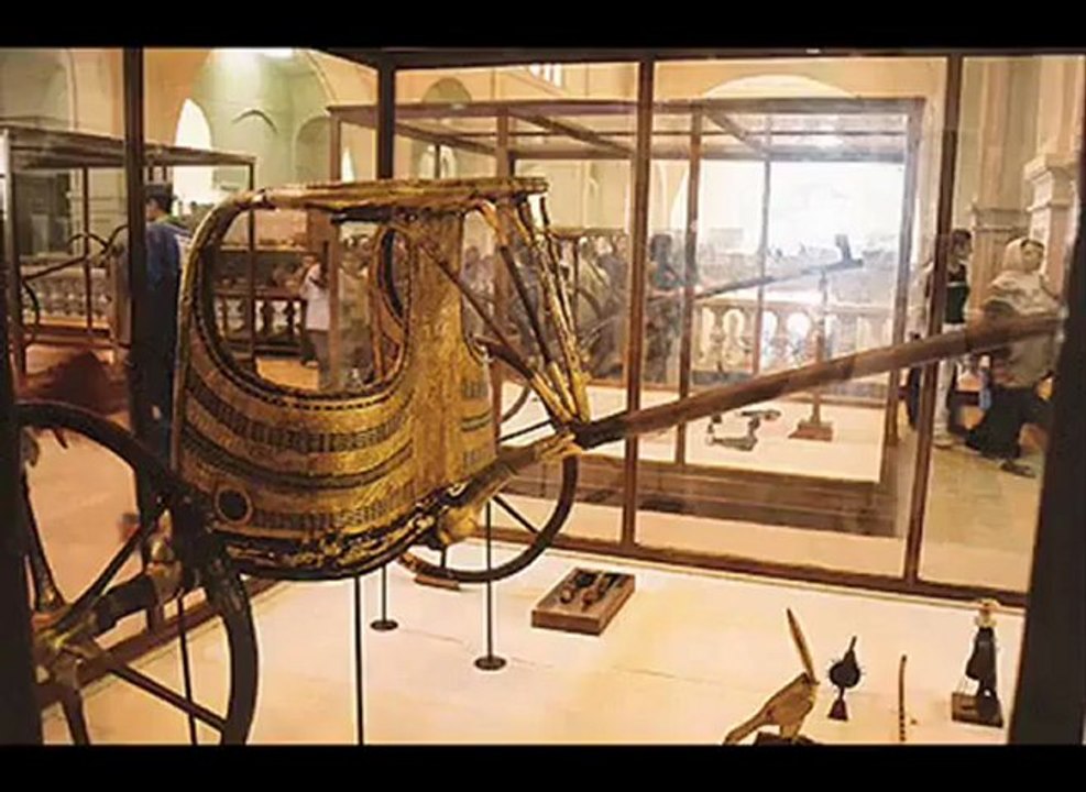 Day Trip to Cairo and Pyramids and Egyptian Museum