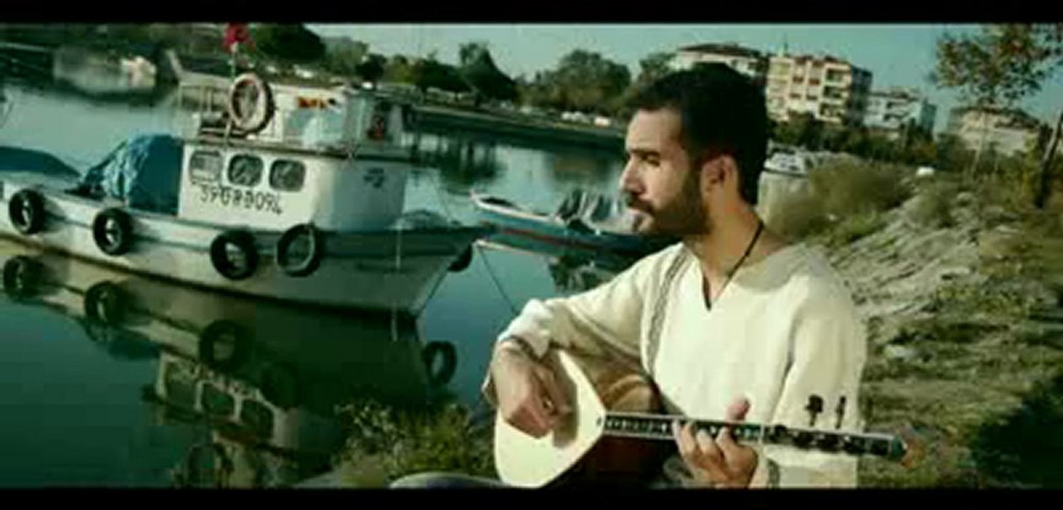 Caner Gülsüm           " öyle küskün bakma yar' "