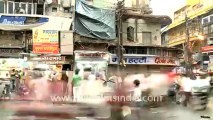 2487.Madness of Chandni Chowk bazar on a rainy day!.mov