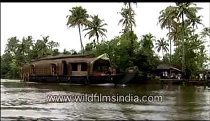 house boat-MPEG-4 800Kbps.mp4