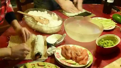 Sabine rollt Sushis