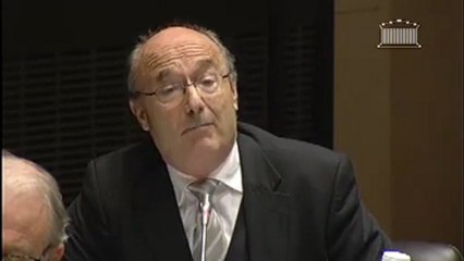 18/12/12 Jacques Bompard argumente son opposition au mariage Pour Tous à l'Assemblée Nationale - La Manif Pour Tous