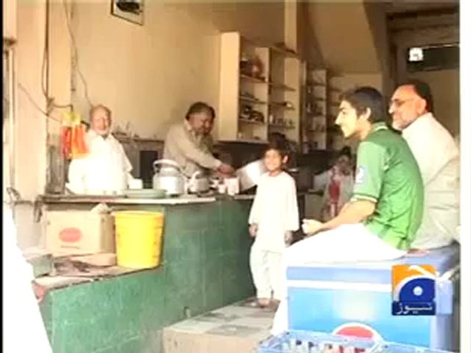 63 Years Old Tea Stall PKG.mp4