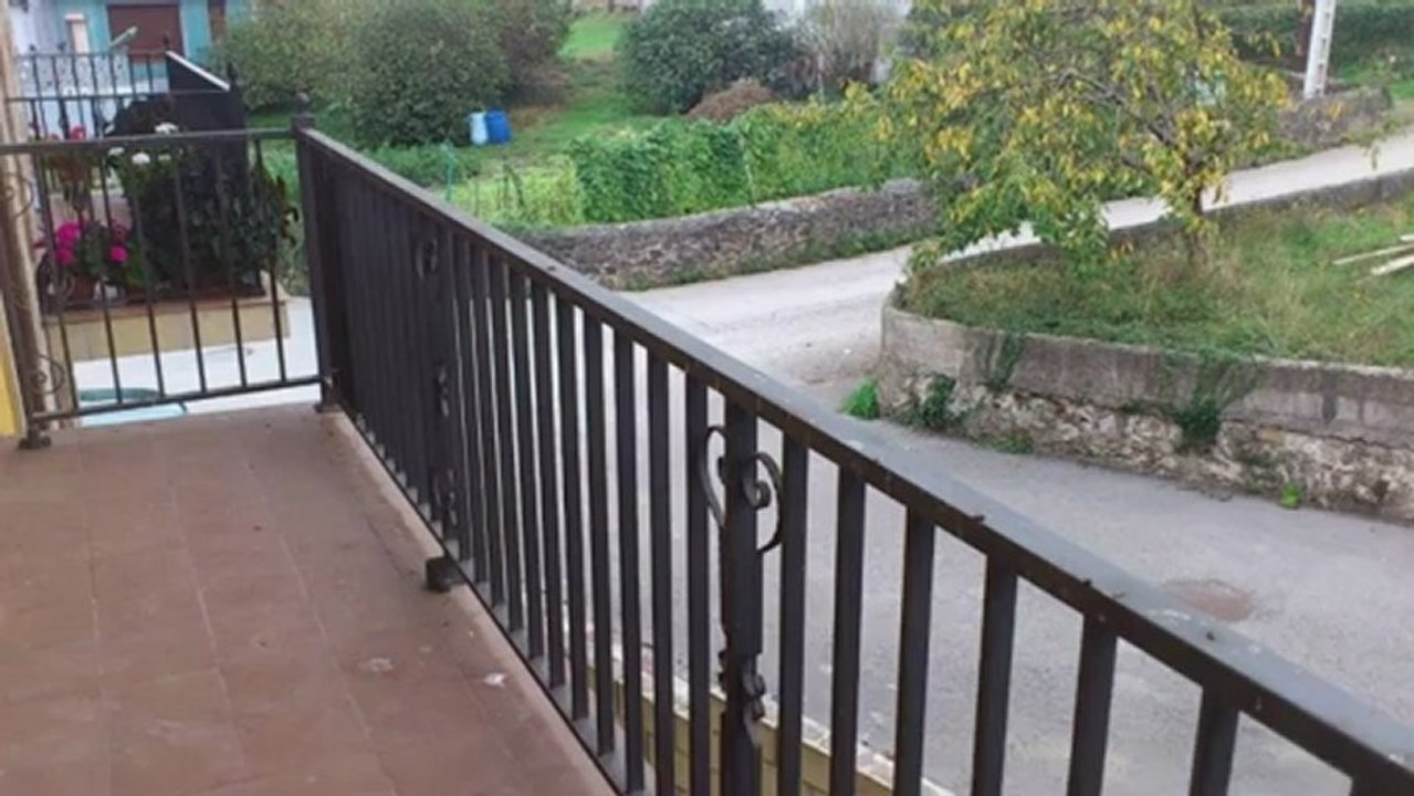 Casa pareada en Carasa - 100.000€