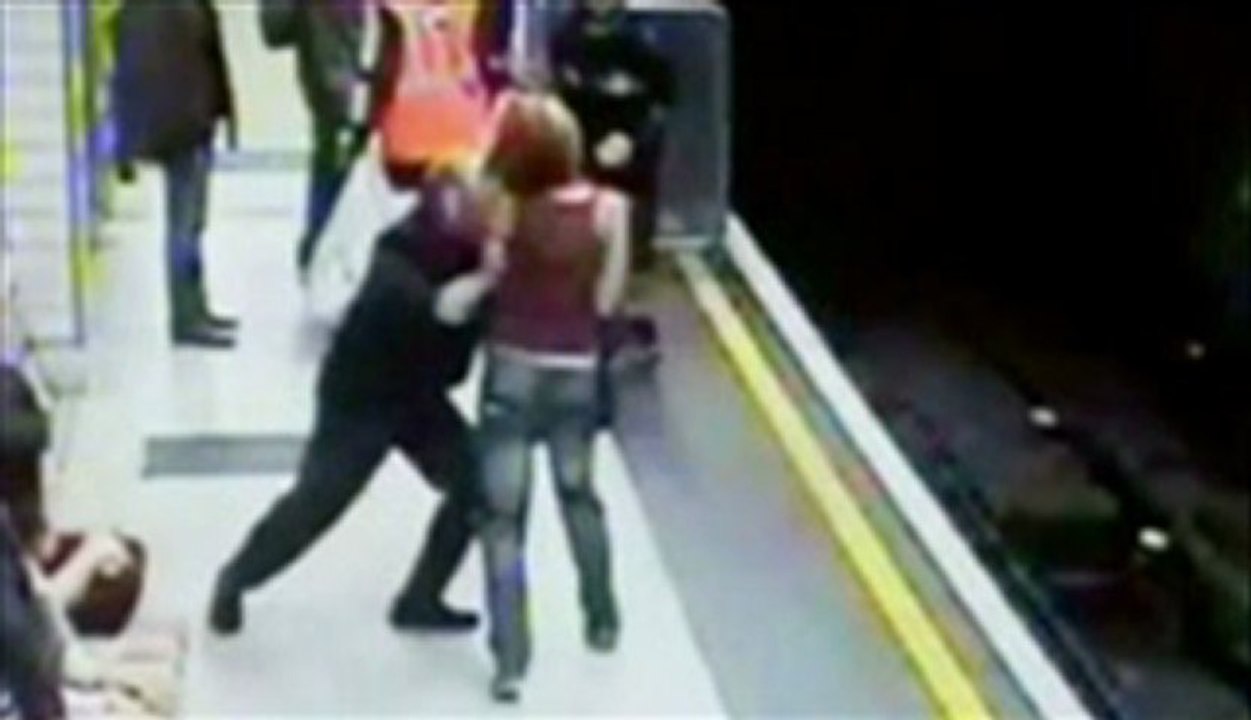 Man Pushed onto the subway track again Thursday Night CCTV captured last Moment [Full Video]