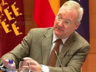 Valcárcel aboga por lo privado donde no llegue lo público