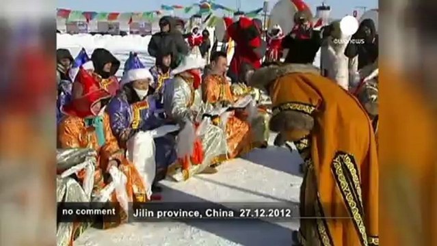 China: fishermen offer sacrifice to the... - no comment