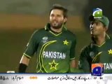 ICC Worldcup 2011-Shahid Afridi Bowling (De Ghuma Ke).mp4