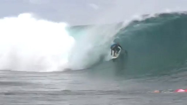 Nixon WTA Billabong Pro Tahiti 2012 - Fredrick Patacchia