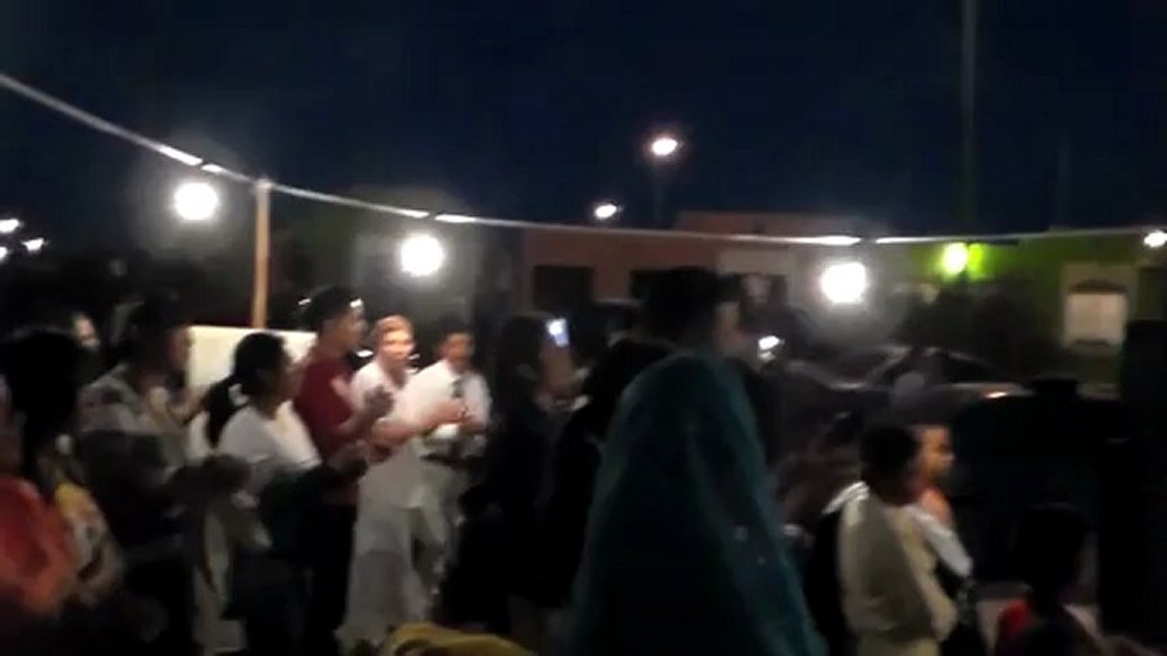 grupo redimidos de cristo cantando en la campaña