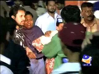 Karachi Abdullah shah ghazi mazar Blast.mp4