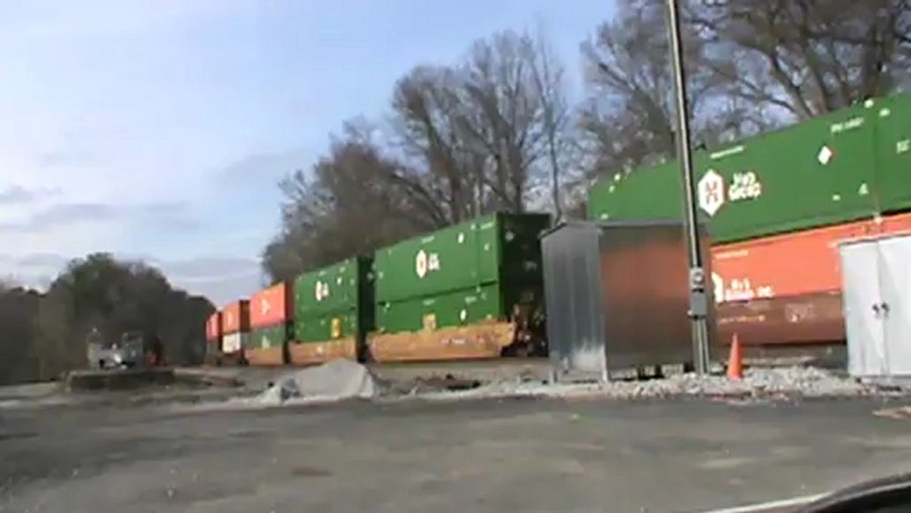 Norfolk Southern stack train east through Mableton Ga,