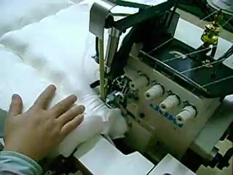 Máquina para remallar tapas (Maquina de coser colchon y acolchado)