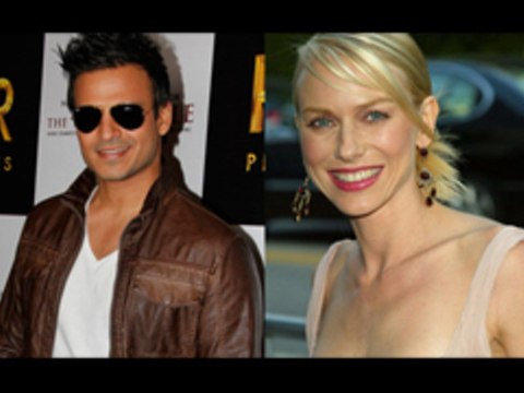 Hollywood Actress Naomi Watts Salutes Vivek Oberoi !