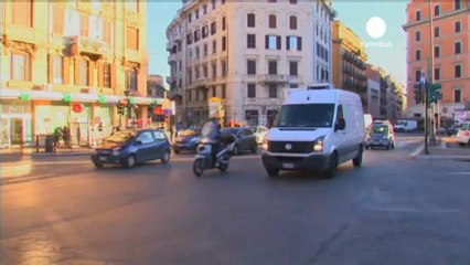 Italians react to Monti's decision to stand for election