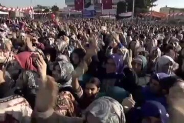 ''Ana muhalefet aynaya baksın''