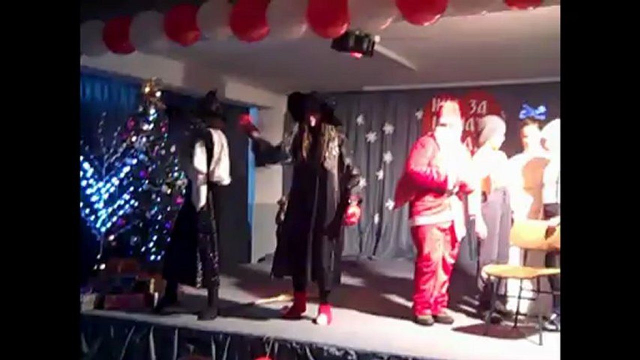Новогодишна хуманитарна театарска претстава - КиМ  28.12.2012  гod