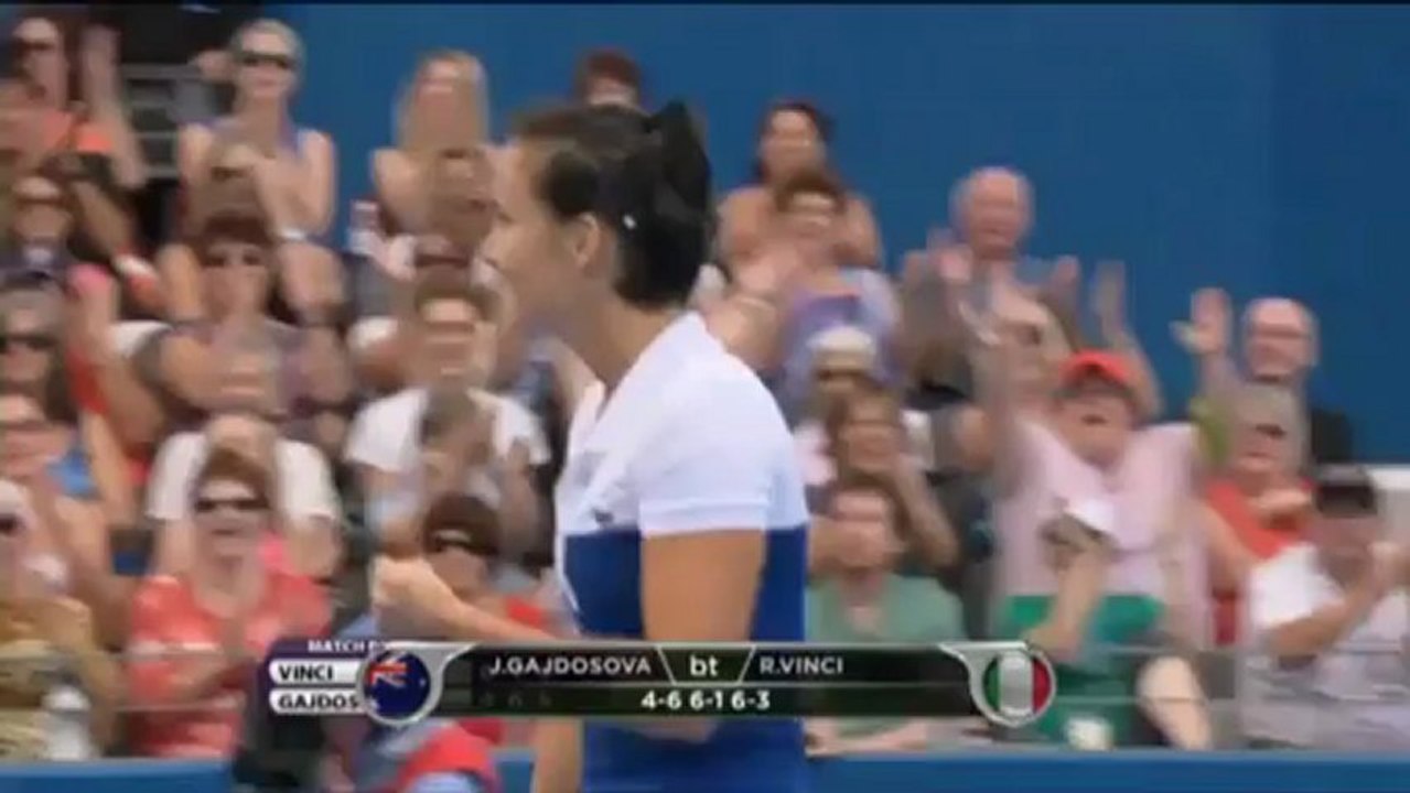 Brisbane: Trick-Shot zum Matchgewinn! Gajdosova wirft Vinci raus