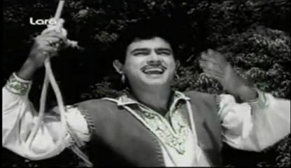 BAZAR SE  ZAMANE KE KUCH BHI NA KHARIDEIN GE - BADAL