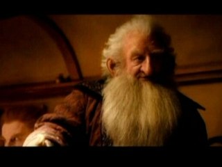 "The Hobbit" holds onto box office crown