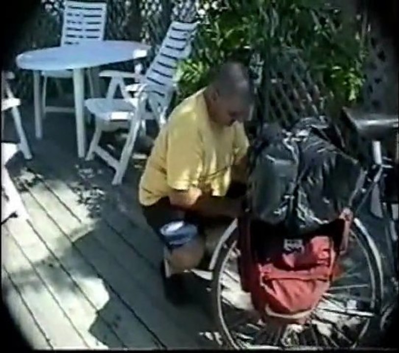 Michel en voyage à Ste-Sophie-de-Lévrard à vélo le 4 août 1996. www.michellebeaualuminium.com