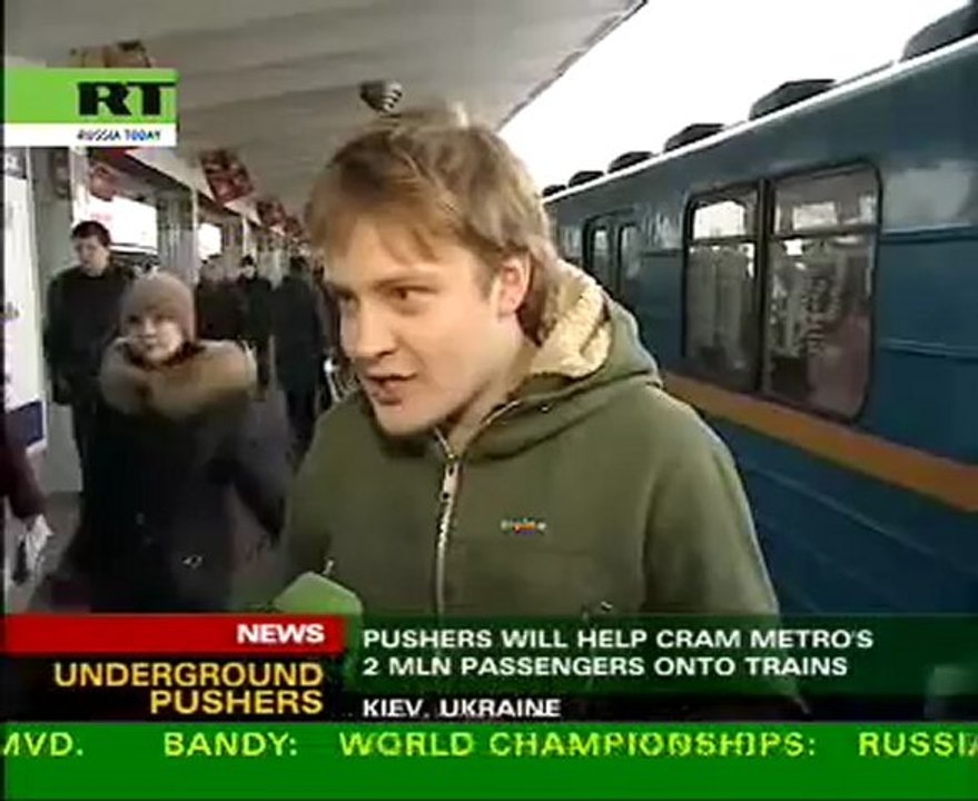 Like to feel as packed sardines? Welcome to Ukraine metro!