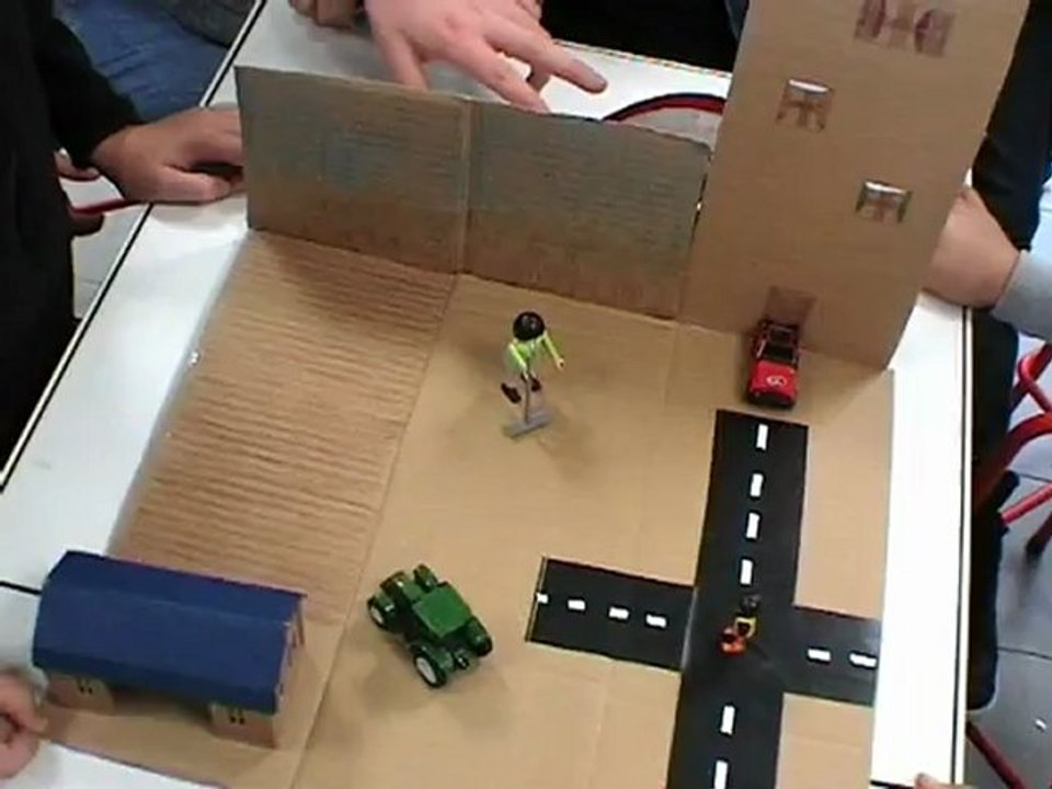 Maquette d'un séisme en classe