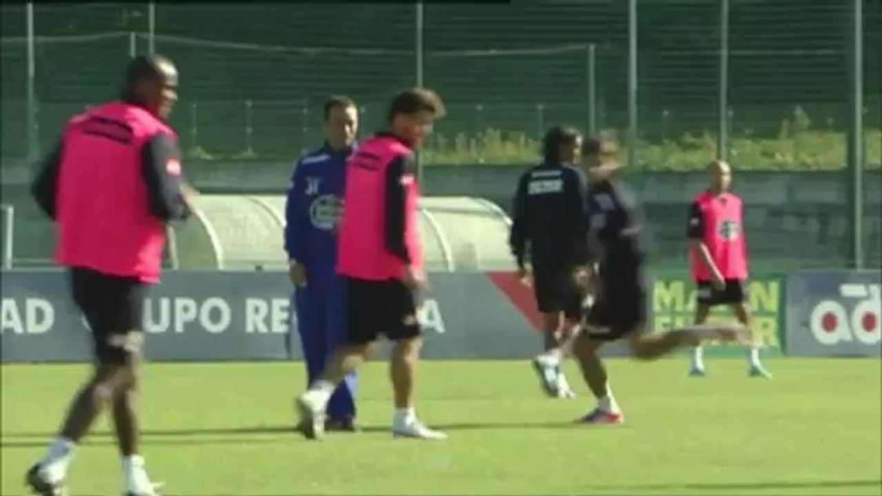 Deportivo feuert oltra