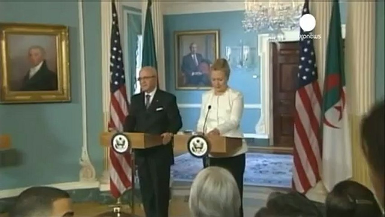 Hillary Clinton ingresa en un hospital de Nueva York por...