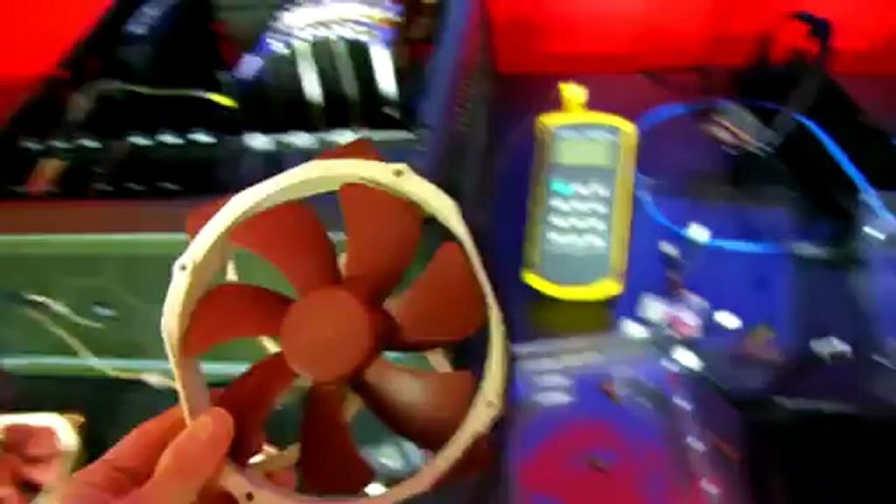 Noctua NF A15 FLX 140mm Heatsink Optimized Cooling Fan Unboxing & First Look Linus Tech Tips