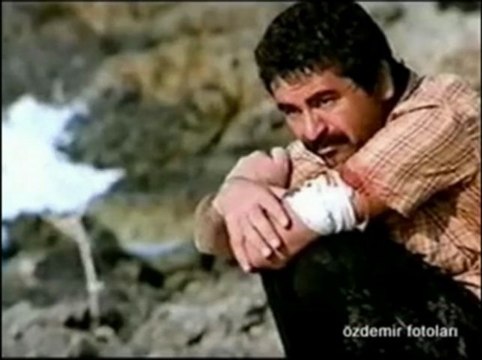 Ibrahim Tatlıses Ayağında kundura