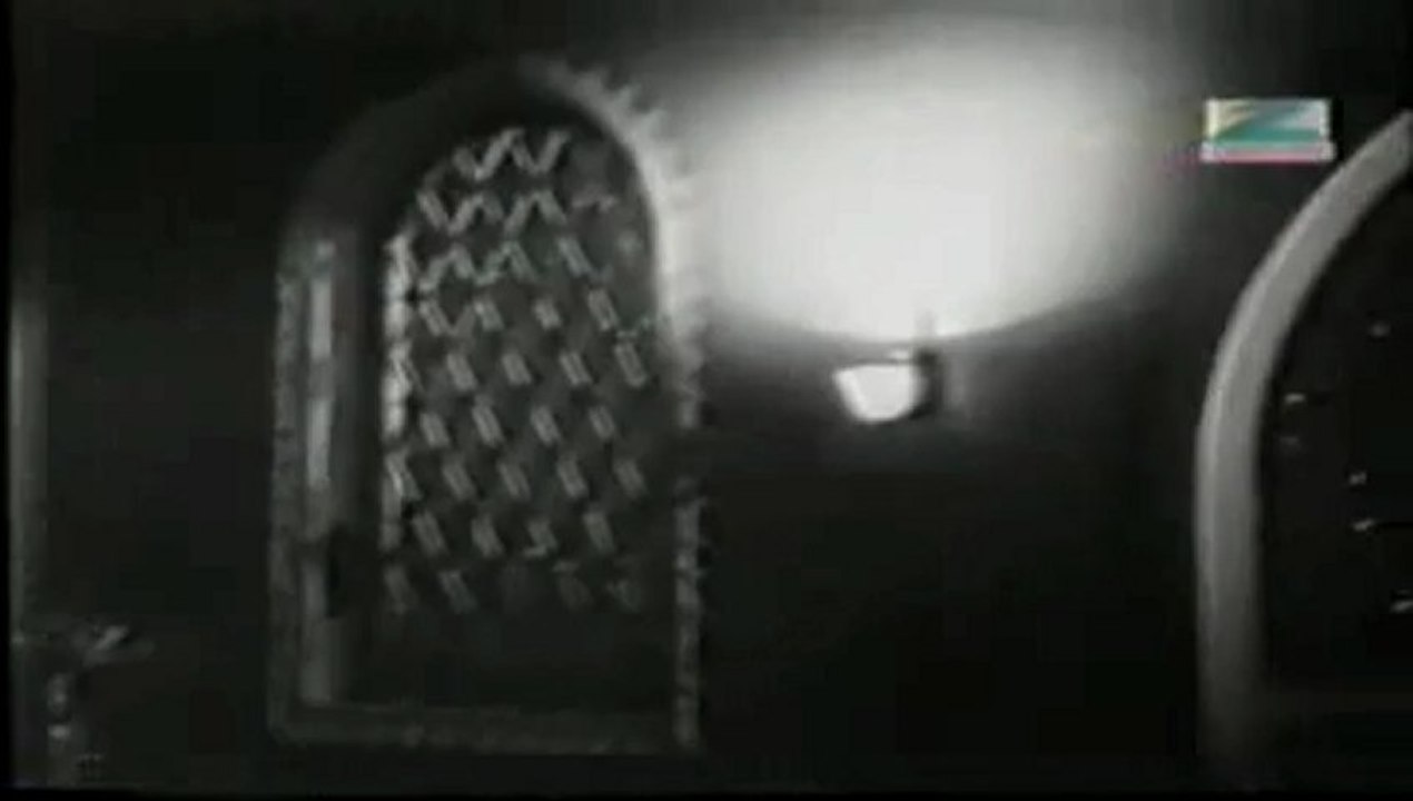 GHAR KO LAGA DI AAG GHAR KE CHIRAGON NE - AMAR RAHE YE PYAR