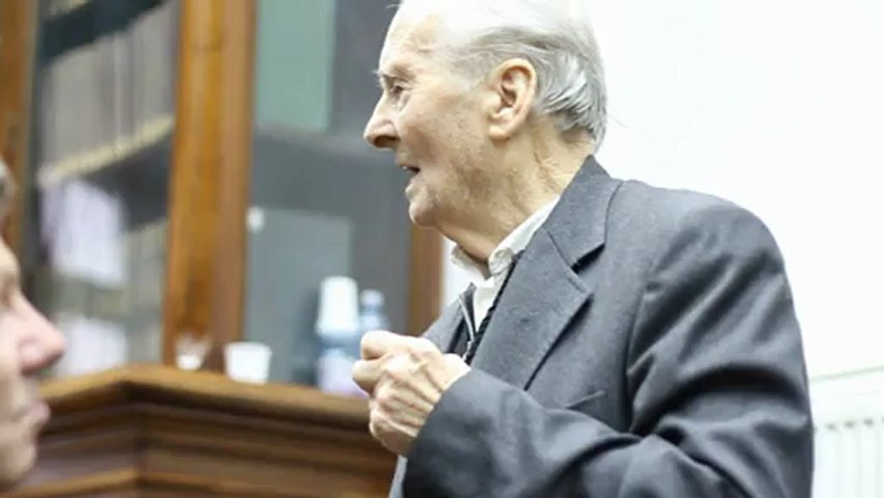 Dl Ilie Tudor recita din Radu Gyr - Lansare Documente din Arhiva Corneliu Zelea Codreanu la Craiova