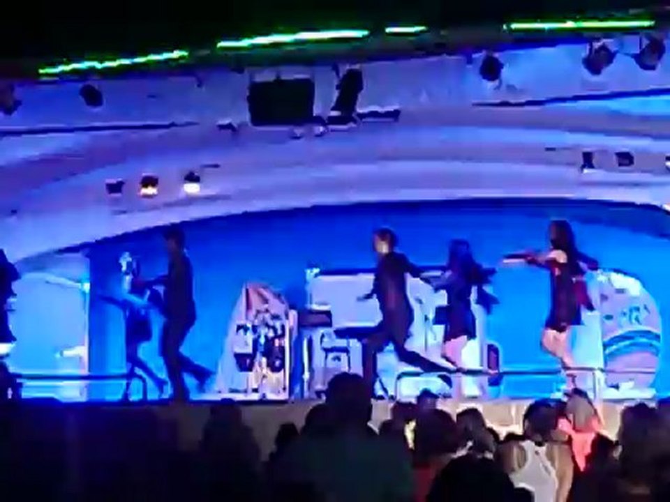 SATURDAY NIGHT FEVER  DANZA JOVEN